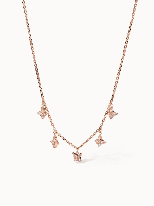 Roségoldene Kette mit Schmetterlingen, funkelnd und elegant, von PURELEI.