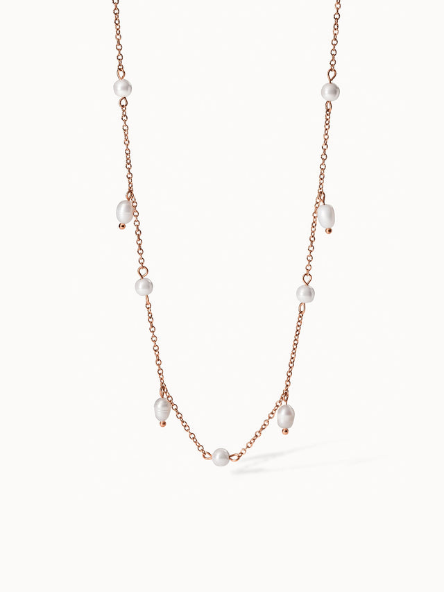 Roségoldene Kette mit Perlen von PURELEI, elegant und feminin.