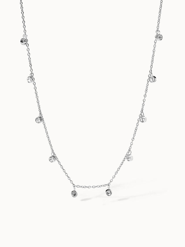 Feingliedrige PURELEI Nani Kette aus silberfarbenem Edelstahl mit weißen Zirkonia, elegant und zeitlos.