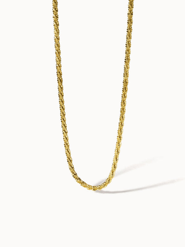 {"color":"Gold", "type":"lead_image"}