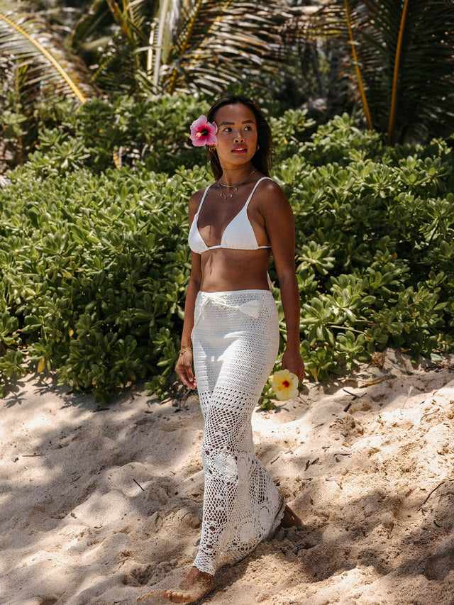 Rainbow Kette mit bunten Zirkonia-Steinen, goldfarben, femininer Sommer-Look, PURELEI, lebensfroh und elegant.