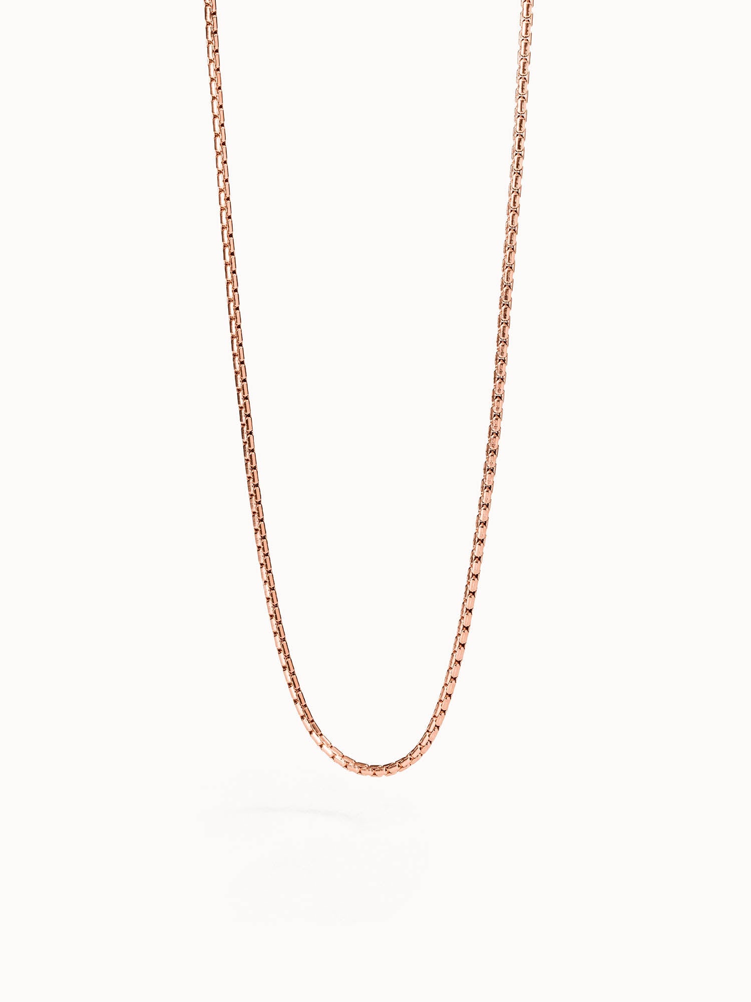 Roségoldene Kette mit feiner Gliederstruktur von PURELEI, elegant und zeitlos.