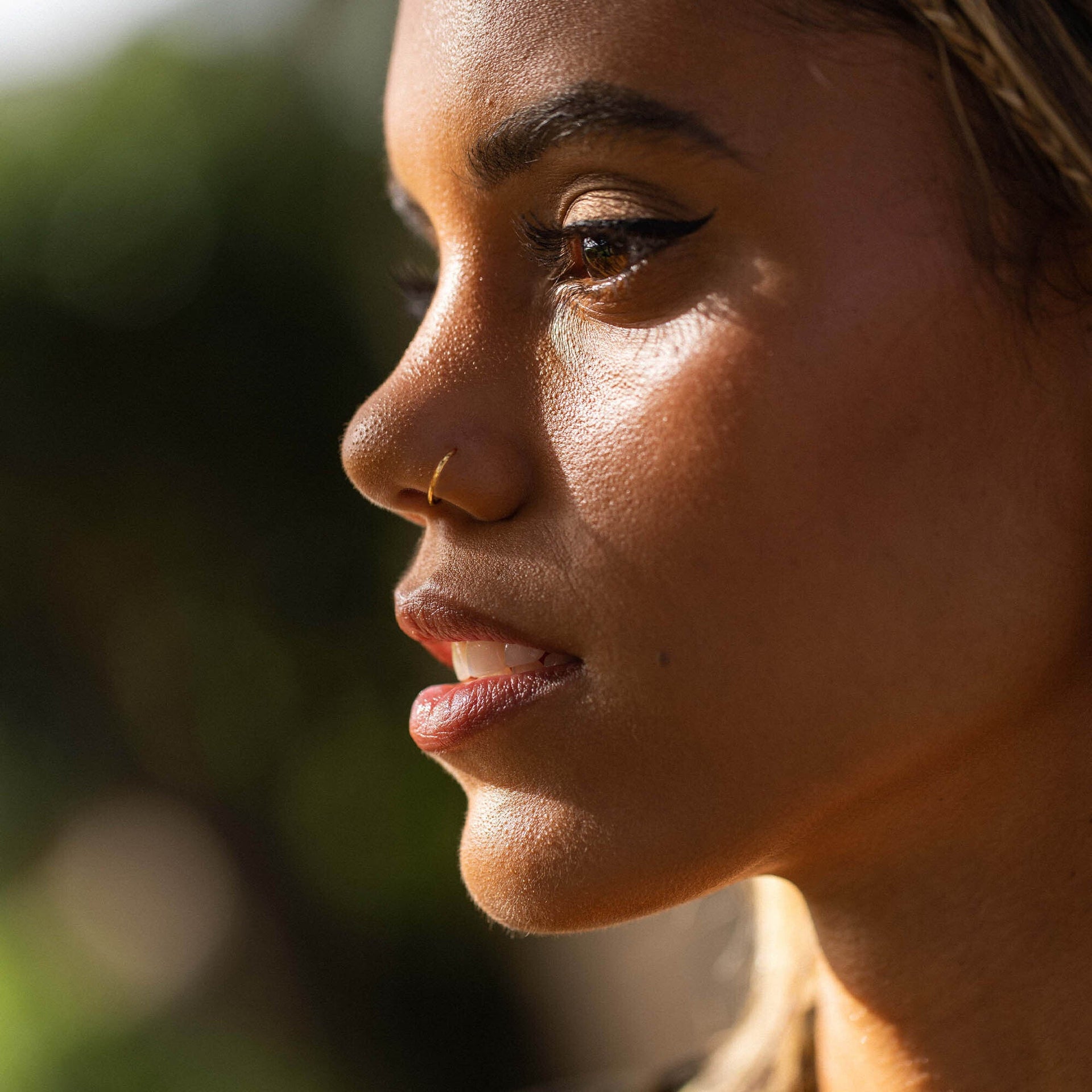 Basic Piercing Ring aus 18K vergoldetem Edelstahl, minimalistisch und elegant, PURELEI inspiriert von natürlicher Schönheit.