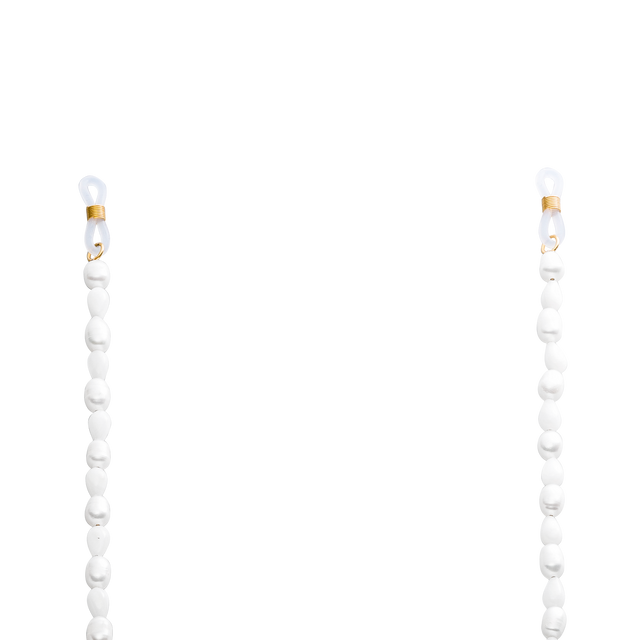 Weiße Perlenkette mit goldenen Akzenten von PURELEI, elegant und zeitlos.