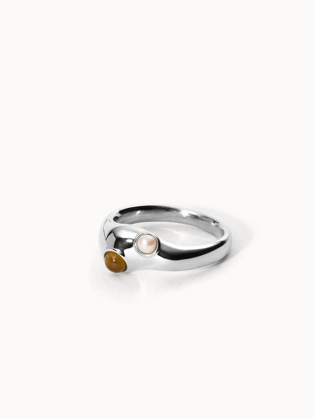 Silberner Ring mit braunem und perlmuttfarbenem Stein, elegant und modern – PURELEI.