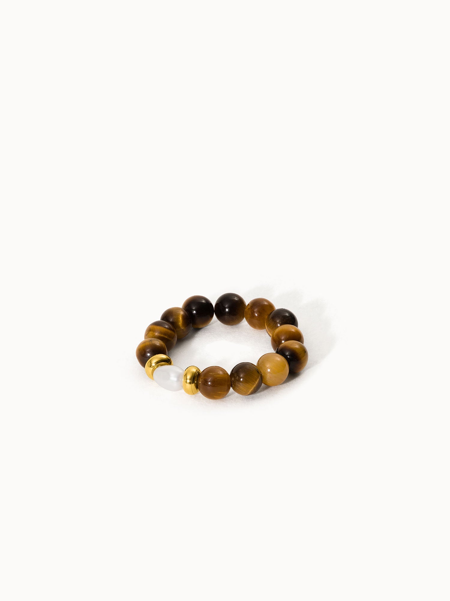 Anxiety Tiger‘s Eye Pearl Ring von PURELEI mit goldbraunen Tigeraugeperlen und zarter Süßwasserperle, elastisch.