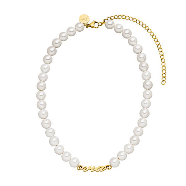 Perlenkette mit goldener Schrift, elegante weiße Perlen, PURELEI-Design.
