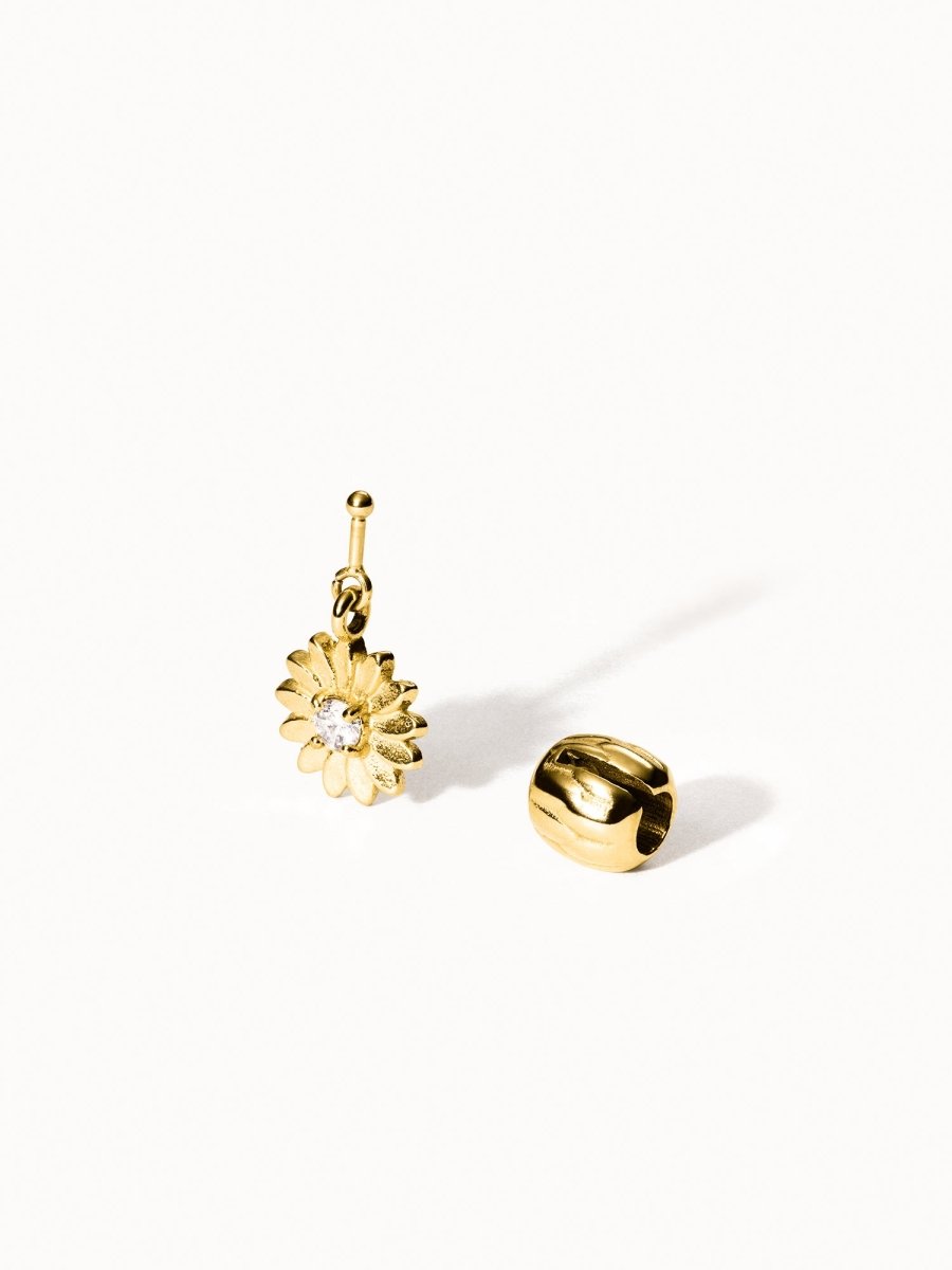 files/lei-sunflower-charm-l250801-charm-lei-sunflower-gold-5578813.jpg