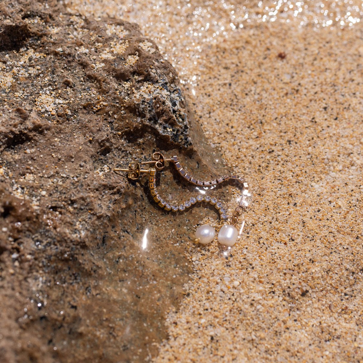Shimmering Pearl Earring - INT PURELEI